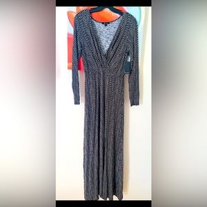 NWT ELLA MOSS BLACK AND WHITE LONG SLEEVE MAXI DRESS SIZE M